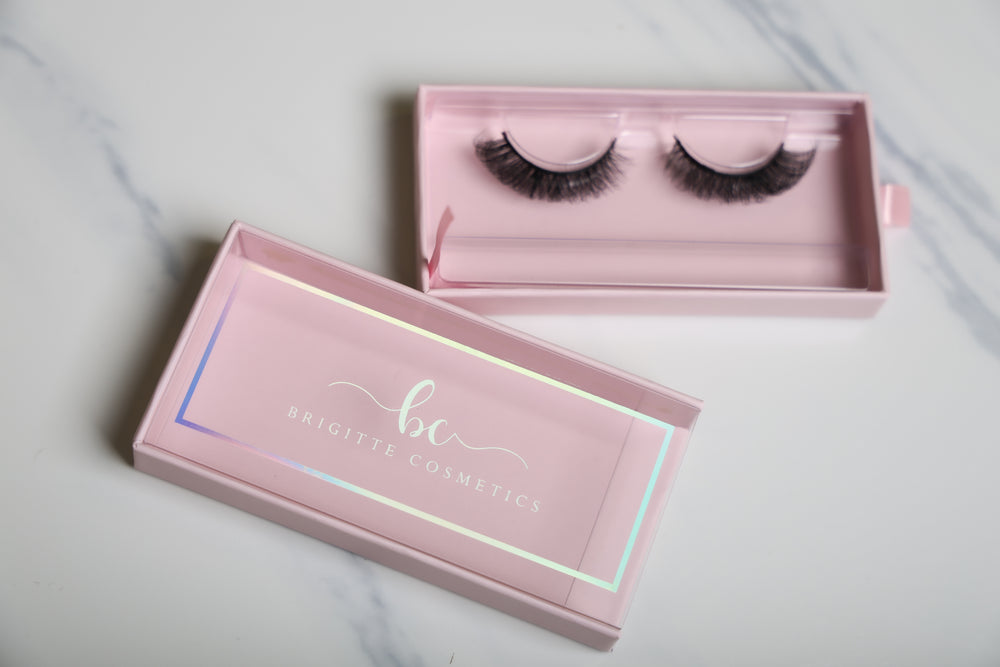 LUXURY FALSES LASHES